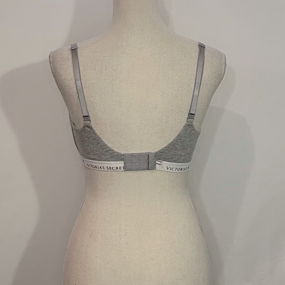 Victoria’s Secret Bra - Picture 2 of 5
